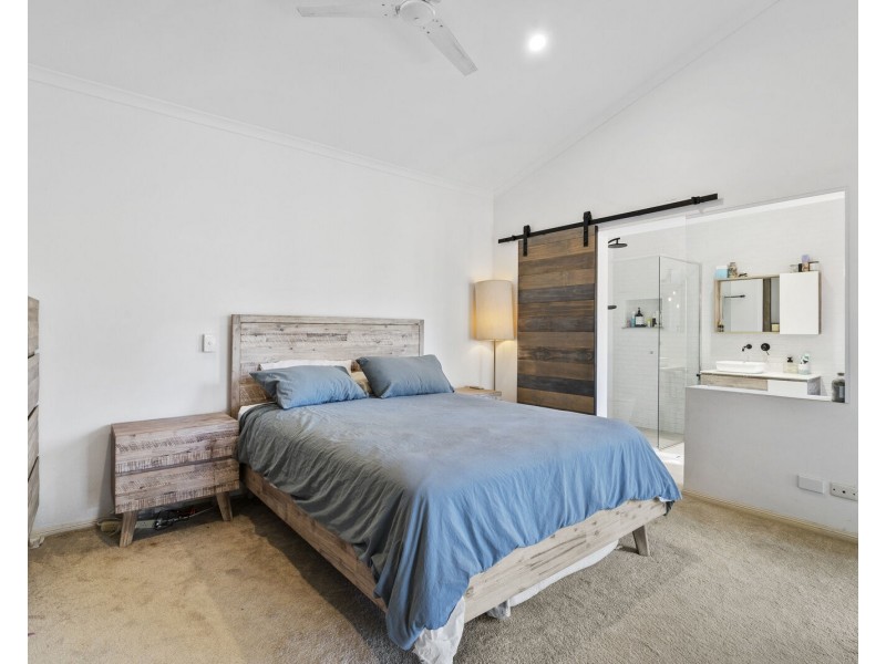 112 Simpsons Road, Currumbin Waters QLD 4223