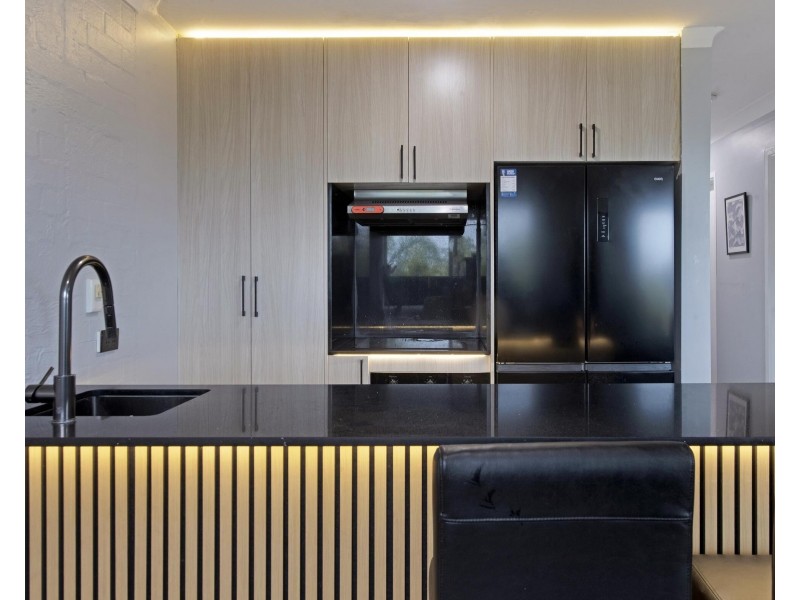 42/13-17 Brown Street, Labrador QLD 4215