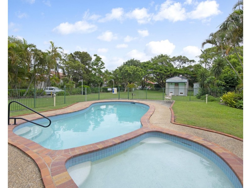 42/13-17 Brown Street, Labrador QLD 4215