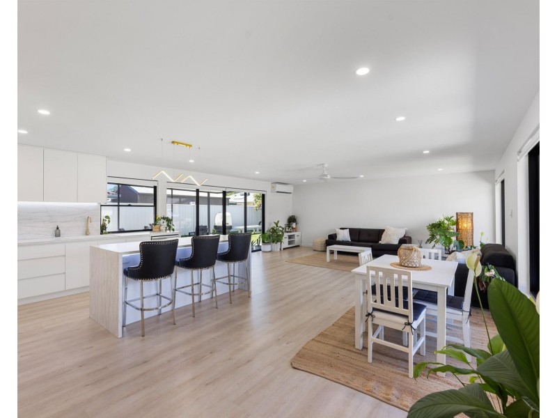 11 Togos Avenue, Currumbin Waters QLD 4223