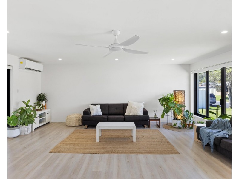 11 Togos Avenue, Currumbin Waters QLD 4223