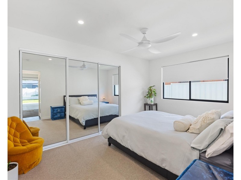 11 Togos Avenue, Currumbin Waters QLD 4223