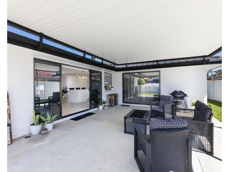 11 Togos Avenue, Currumbin Waters QLD 4223