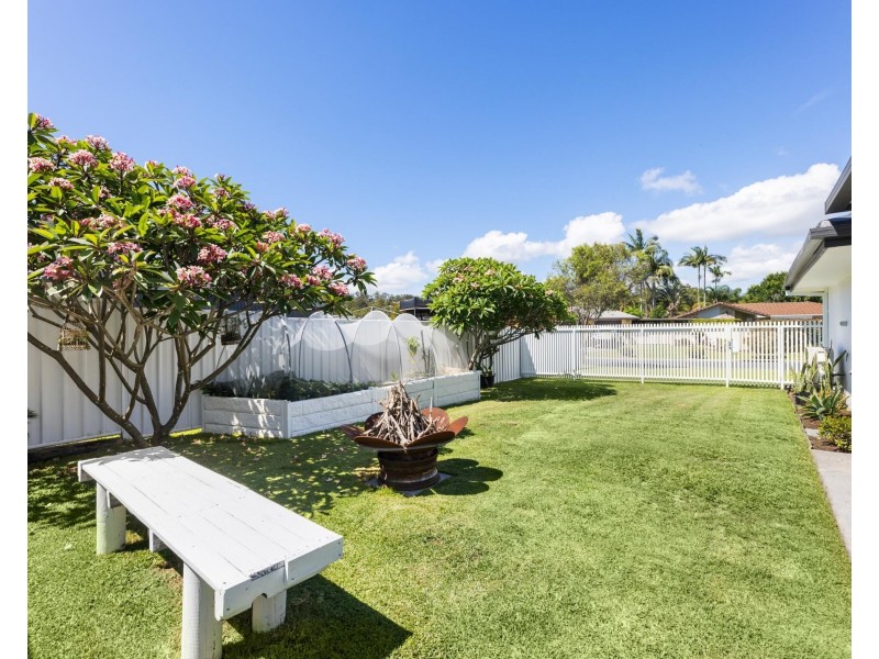 11 Togos Avenue, Currumbin Waters QLD 4223