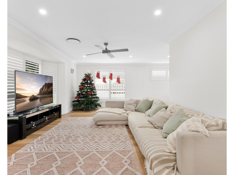 81 Dipper Drive, Burleigh Waters QLD 4220