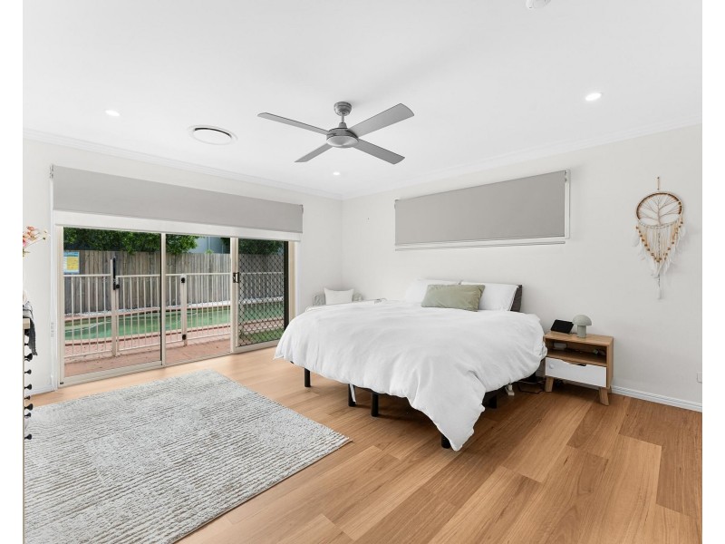 81 Dipper Drive, Burleigh Waters QLD 4220