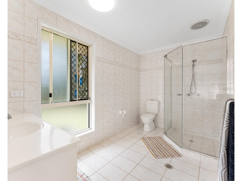 81 Dipper Drive, Burleigh Waters QLD 4220