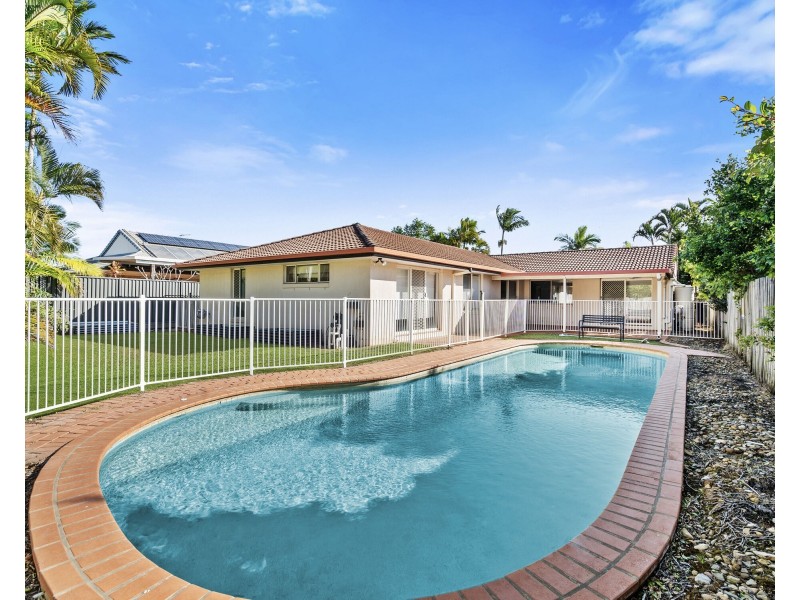 81 Dipper Drive, Burleigh Waters QLD 4220