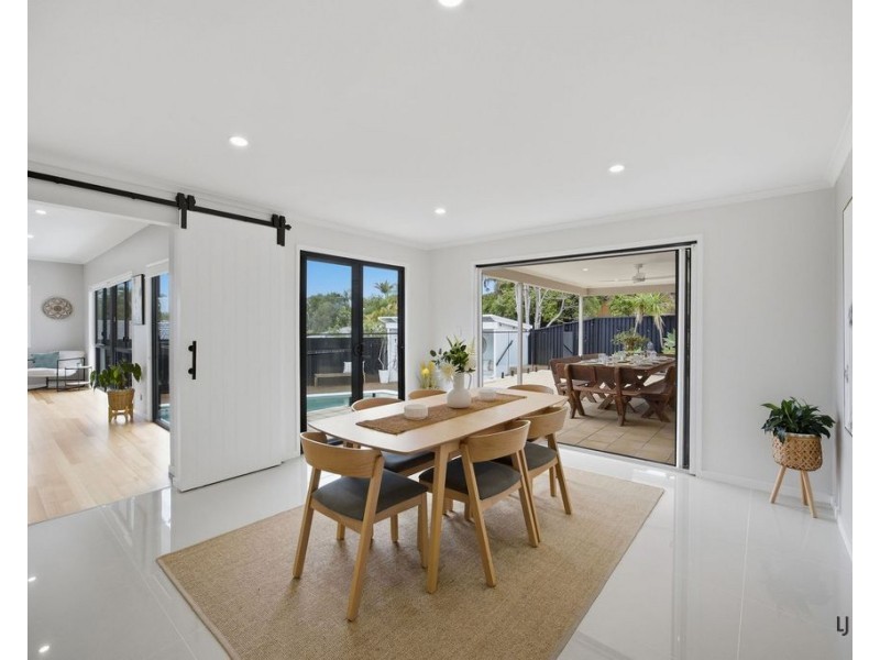 8 Jasper Court, Currumbin Waters QLD 4223