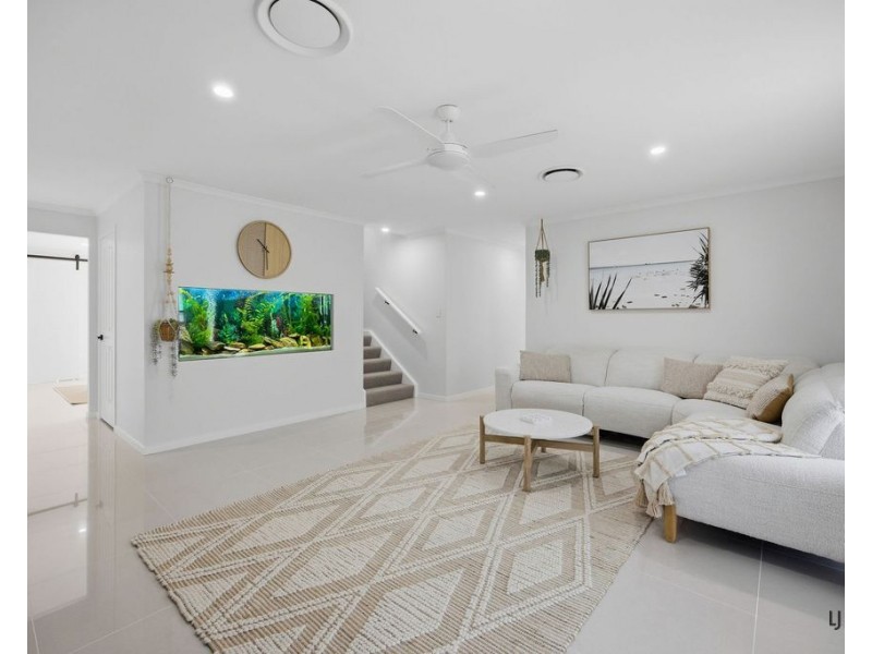 8 Jasper Court, Currumbin Waters QLD 4223