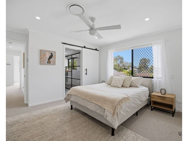 8 Jasper Court, Currumbin Waters QLD 4223