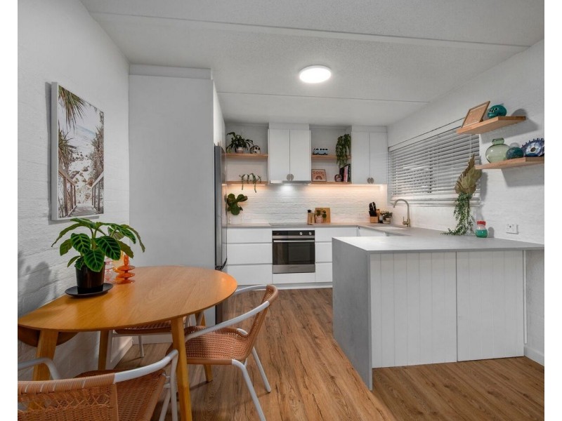 8/34 Coolangatta Road, Coolangatta QLD 4225