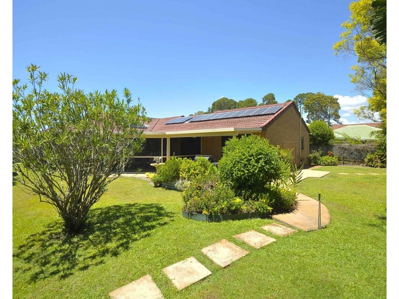 15 Foreshore Close, Elanora QLD 4221