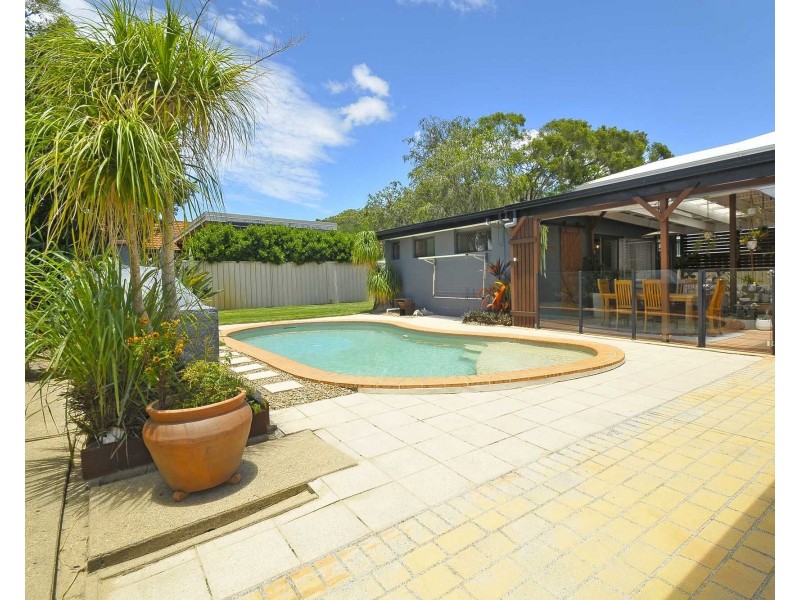 32 Seabrook Street, Elanora QLD 4221