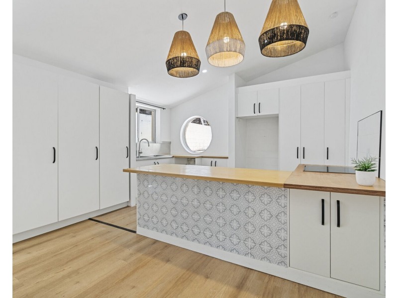 18 Stapylton Street, Coolangatta QLD 4225