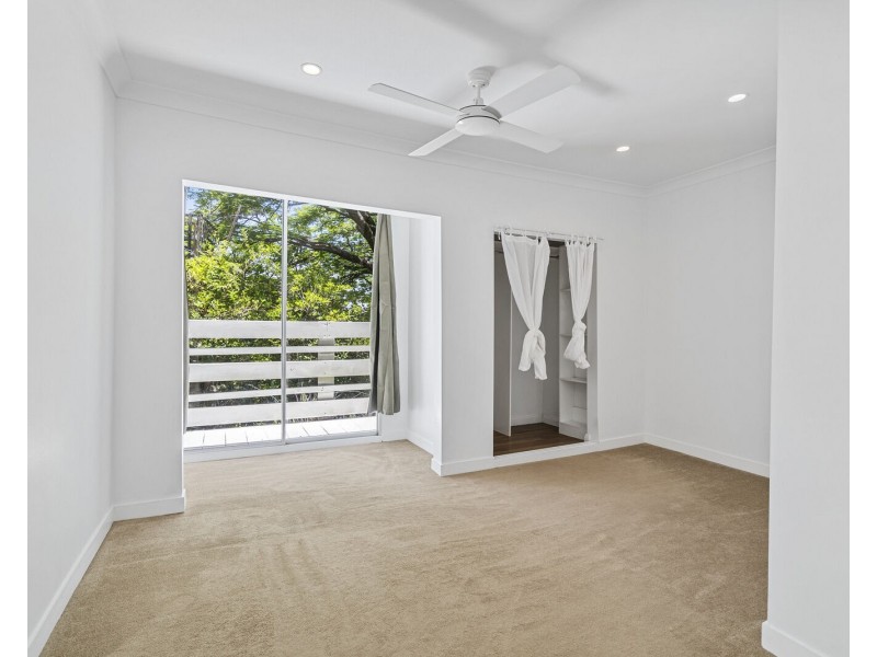 18 Stapylton Street, Coolangatta QLD 4225