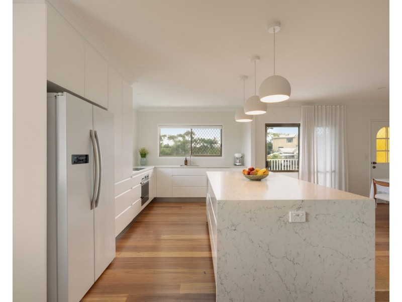 5 Sapwood Court, Elanora QLD 4221