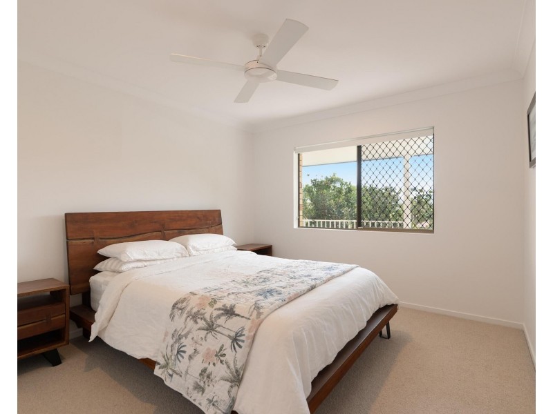 5 Sapwood Court, Elanora QLD 4221