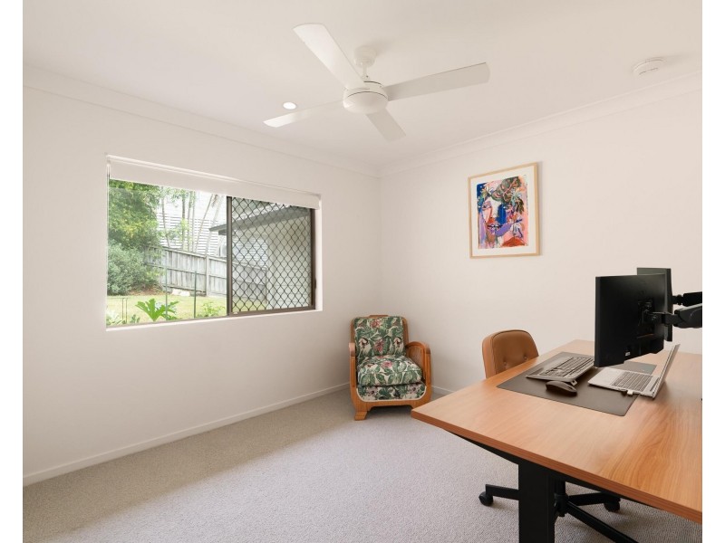 5 Sapwood Court, Elanora QLD 4221