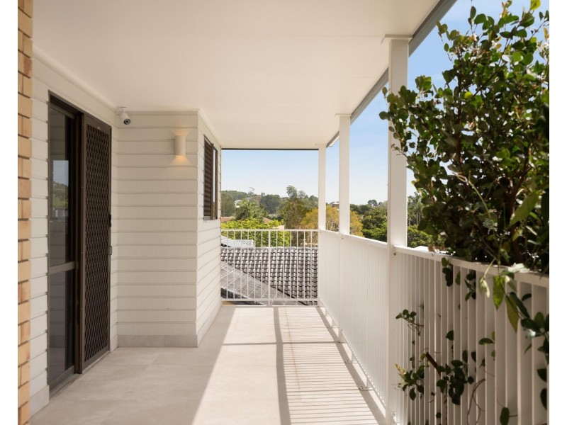 5 Sapwood Court, Elanora QLD 4221