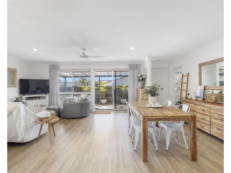 36/4 Itong Place, Currumbin Waters QLD 4223