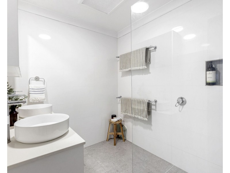 36/4 Itong Place, Currumbin Waters QLD 4223