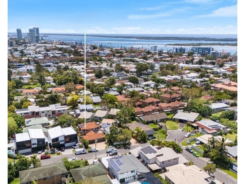 2/27 Ferguson Avenue, Labrador QLD 4215