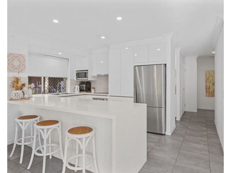 7 Chauvel Court, Currumbin Waters QLD 4223