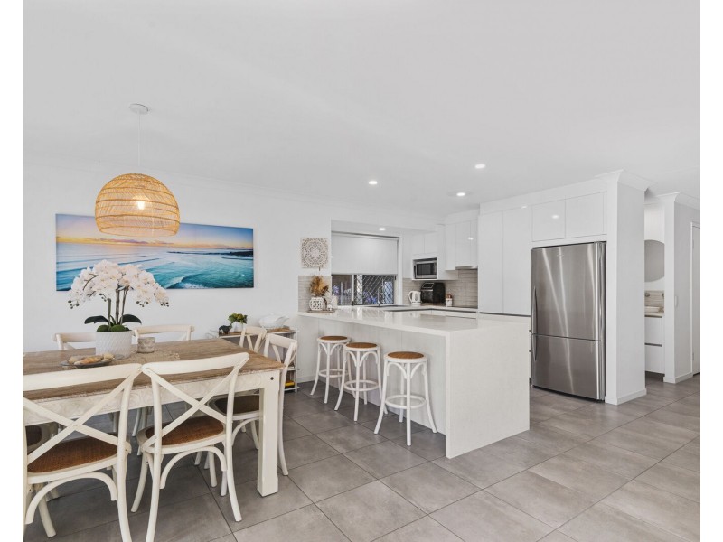 7 Chauvel Court, Currumbin Waters QLD 4223