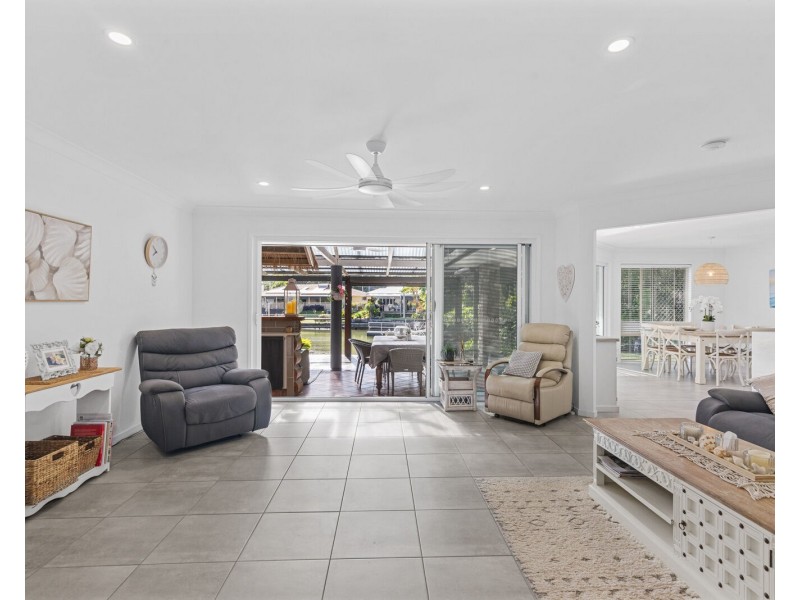 7 Chauvel Court, Currumbin Waters QLD 4223