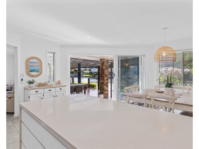 7 Chauvel Court, Currumbin Waters QLD 4223