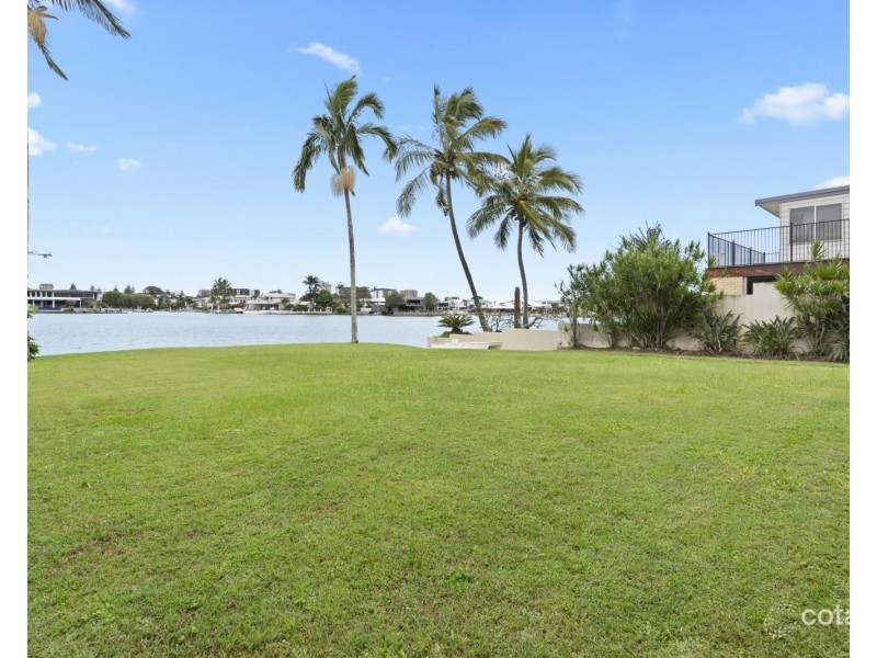 88 Mallawa Drive, Palm Beach QLD 4221