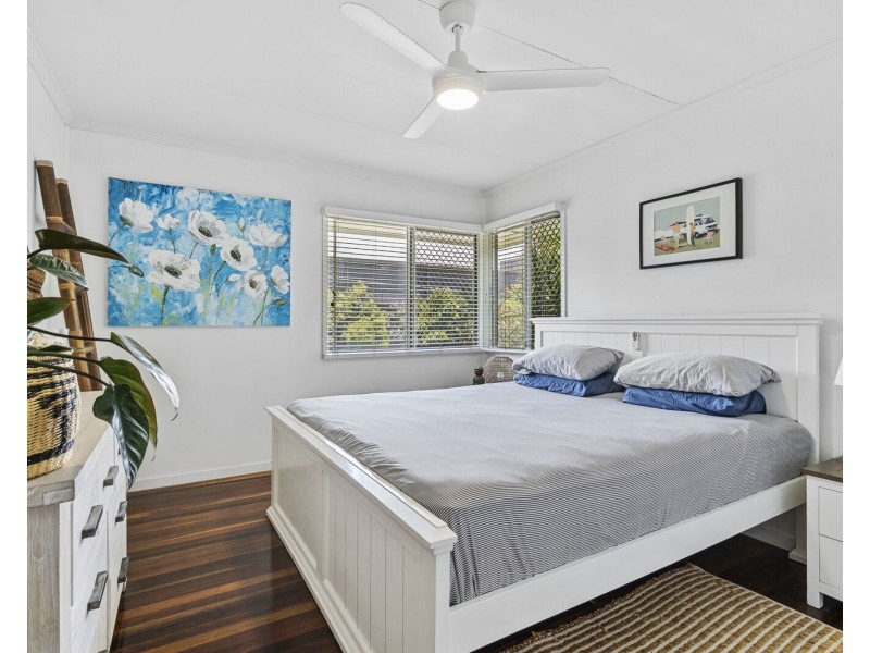 10 Narbine Street, Currumbin Waters QLD 4223