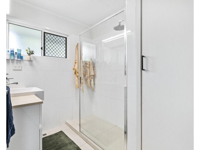 10 Narbine Street, Currumbin Waters QLD 4223