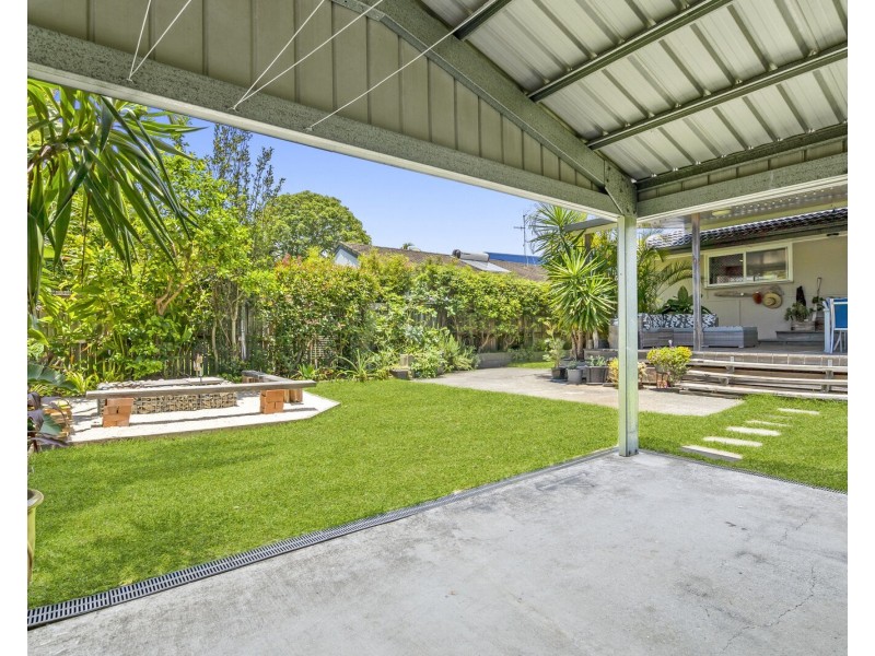 10 Narbine Street, Currumbin Waters QLD 4223