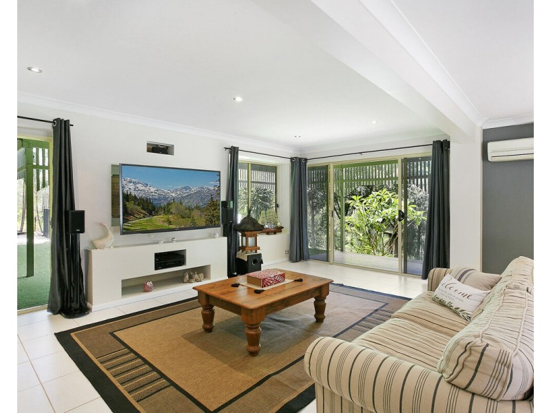 8 Raleigh Terrace, Currumbin Waters QLD 4223