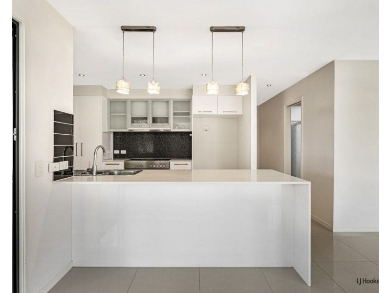 14 Montezuma Drive, Burleigh Waters QLD 4220