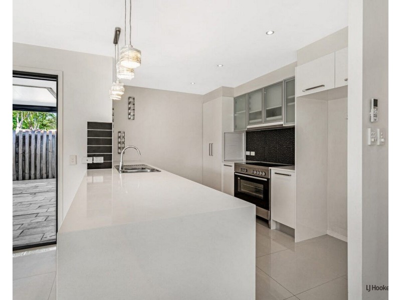 14 Montezuma Drive, Burleigh Waters QLD 4220