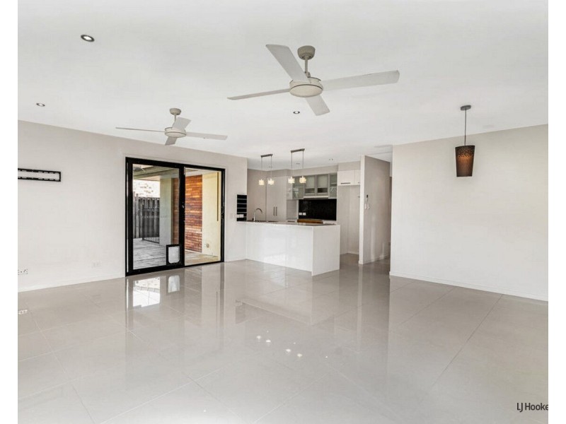 14 Montezuma Drive, Burleigh Waters QLD 4220