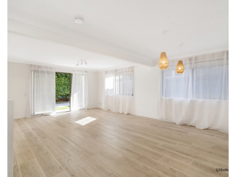 2/30 Cypress Terrace, Palm Beach QLD 4221