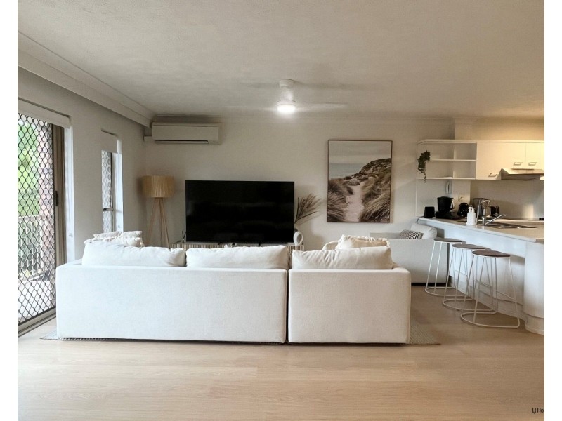 12/9 Ocean Street, Coolangatta QLD 4225