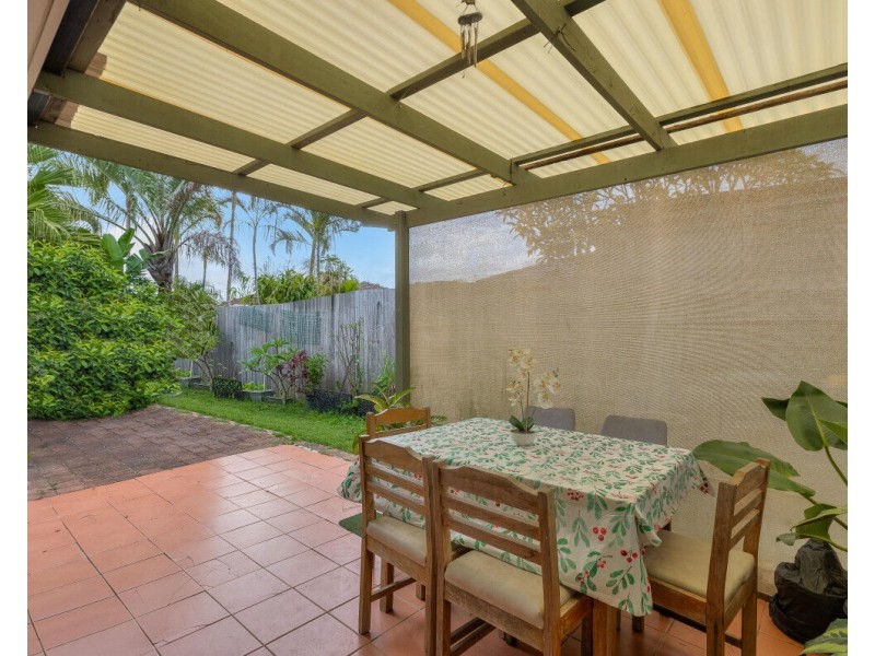 2/16 Doggett Drive, Miami QLD 4220