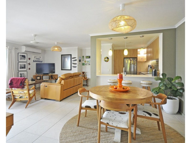 1/1198 Gold Coast Highway, Palm Beach QLD 4221