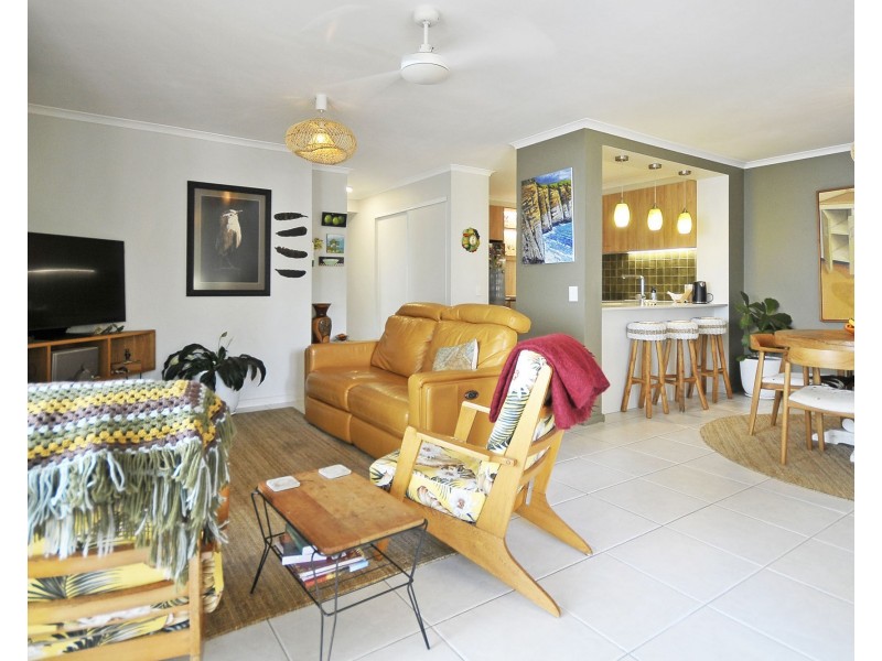 1/1198 Gold Coast Highway, Palm Beach QLD 4221