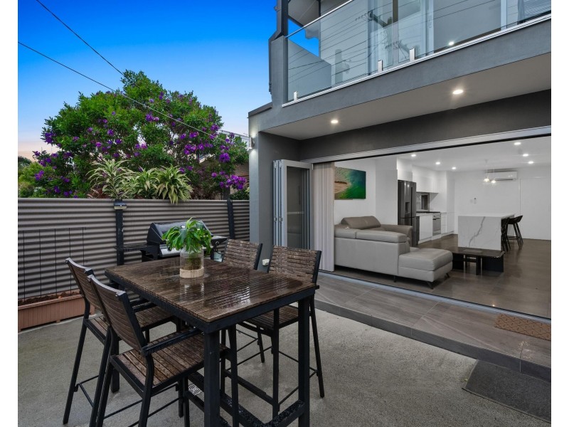 1/8 Bali Avenue, Palm Beach QLD 4221