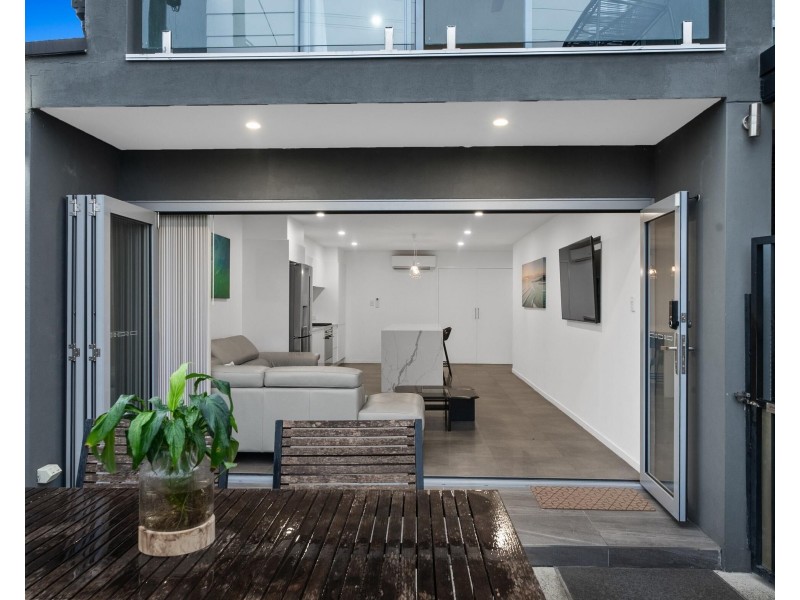 1/8 Bali Avenue, Palm Beach QLD 4221