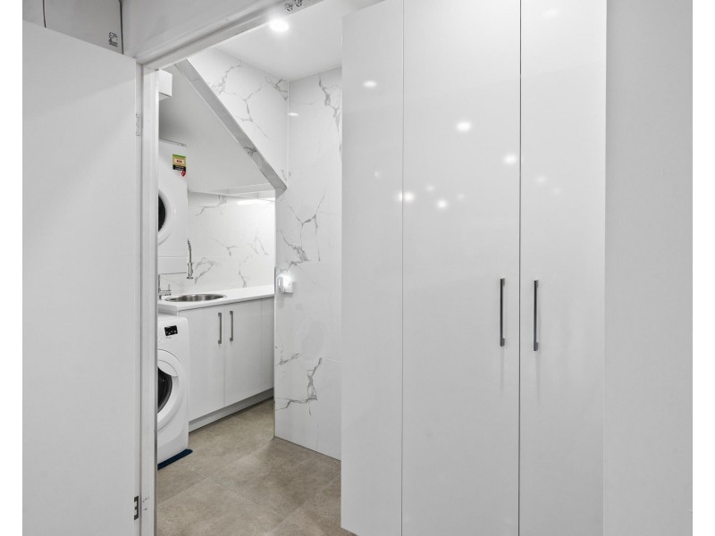 1/8 Bali Avenue, Palm Beach QLD 4221