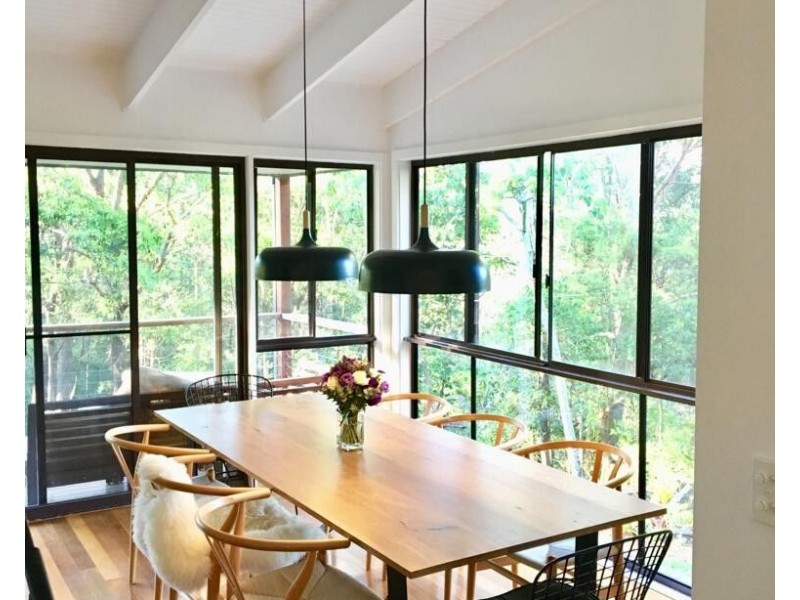 12 Cheshire Grove, Elanora QLD 4221