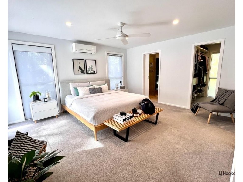 12 Cheshire Grove, Elanora QLD 4221