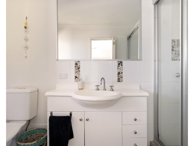 18 Kukulies Court, Currumbin Waters QLD 4223